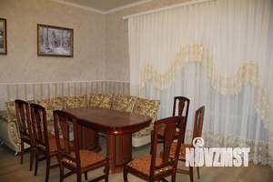 Дом 300м², 3-этажный, посуточно,