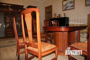 Дом 350м², 2-этажный, посуточно,