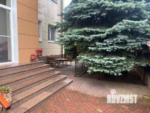 Коттедж 375м², 3-этажный, участок 10 сот.