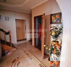 Дом 277м², 2-этажный, участок 10 сот.