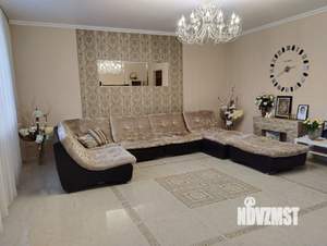 Коттедж 280м², 3-этажный, участок 10 сот.