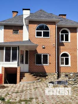 Дом 360м², 2-этажный, участок 10 сот.