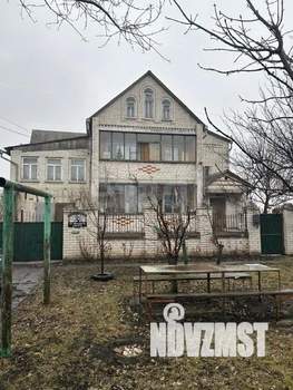 Дом 291м², 2-этажный, участок 10 сот.