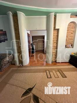 Дом 327м², 3-этажный, участок 10 сот.