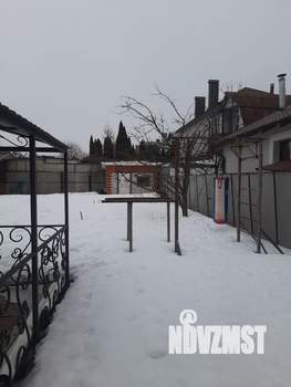 Дом 369м², 3-этажный, участок 11 сот.