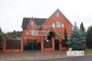 Дом 220м², 2-этажный, участок 10 сот.
