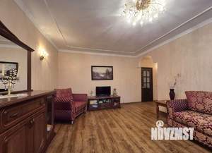 Дом 199м², 2-этажный, участок 5 сот.