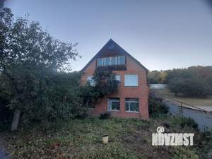 Дом 493м², 3-этажный, участок 15 сот.