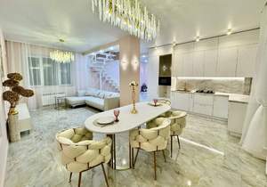 Дом 230м², 2-этажный, участок 9 сот.