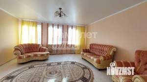 Дом 198м², 2-этажный, участок 10 сот.