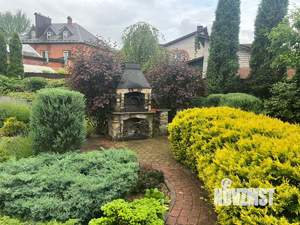 Коттедж 375м², 3-этажный, участок 10 сот.