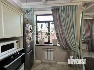 Коттедж 300м², 2-этажный, участок 10 сот.