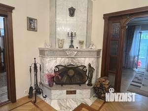 Коттедж 375м², 3-этажный, участок 10 сот.