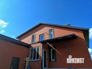 Дом 263м², 2-этажный, участок 9 сот.