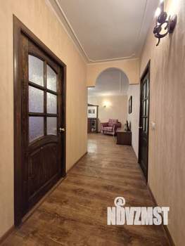 Дом 199м², 2-этажный, участок 5 сот.