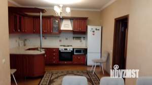 Дом 180м², 2-этажный, на длительный срок, 