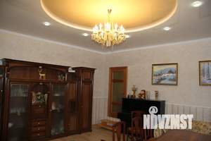 Дом 300м&sup2;, 3-этажный, посуточно, 