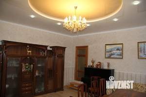 Дом 350м², 2-этажный, посуточно, 