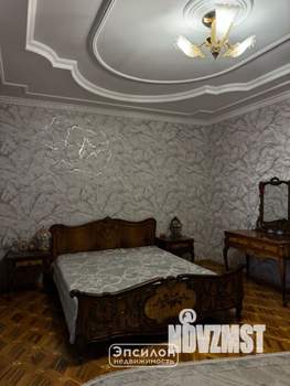 Дом 787м&sup2;, 3-этажный, участок 21 сот.  