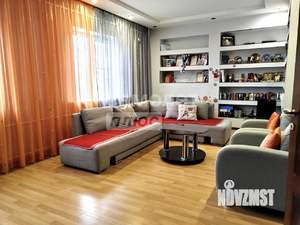 Дом 287м&sup2;, 2-этажный, участок 7 сот.  