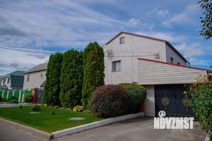 Дом 175м&sup2;, 2-этажный, участок 10 сот.  