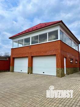 Дом 400м&sup2;, 3-этажный, участок 15 сот.  