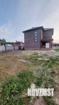 Коттедж 180м², 2-этажный, участок 7 сот.  