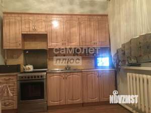 Дом 243м&sup2;, 2-этажный, участок 10 сот.  