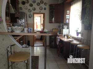 Коттедж 270м&sup2;, 3-этажный, участок 6 сот.  