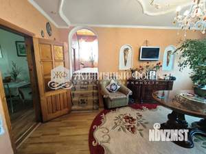Коттедж 278м², 3-этажный, участок 16 сот.  
