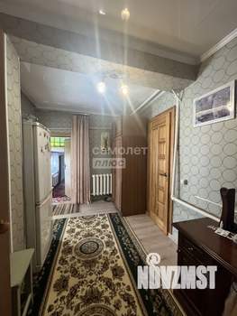 Дом 200м&sup2;, 2-этажный, участок 5 сот.  