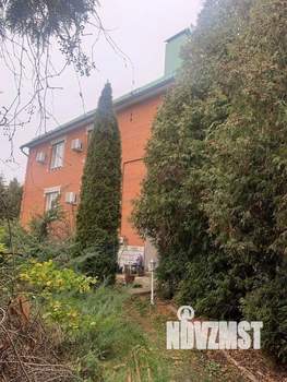 Коттедж 500м&sup2;, 4-этажный, участок 10 сот.  