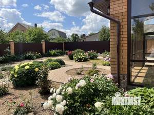 Дом 317м&sup2;, 3-этажный, участок 6 сот.  