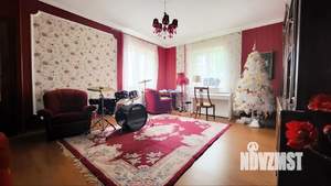 Дом 224м&sup2;, 2-этажный, участок 10 сот.  