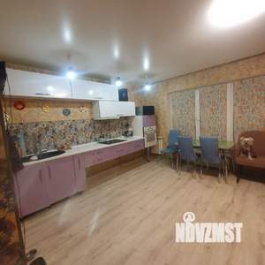 Дом 180м&sup2;, 2-этажный, участок 2 сот.  