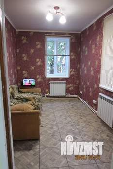Дом 219м², 2-этажный, участок 6 сот.  