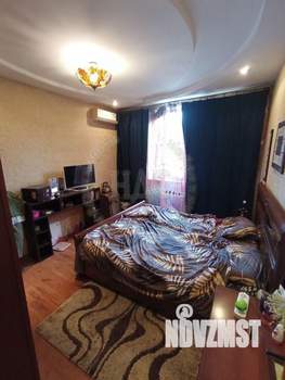 Дом 375м², 3-этажный, участок 0 сот.  