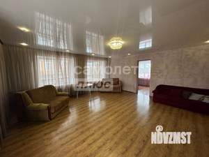 Коттедж 197м&sup2;, 2-этажный, участок 6 сот.  