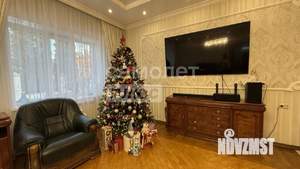 Коттедж 273м&sup2;, 3-этажный, участок 12 сот.  