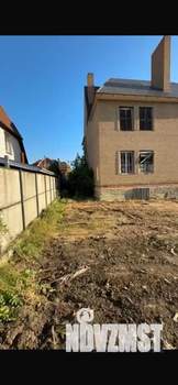 Коттедж 500м&sup2;, 3-этажный, участок 11 сот.  