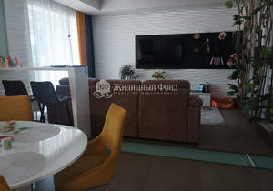 Дом 250м², 3-этажный, участок 4 сот.  