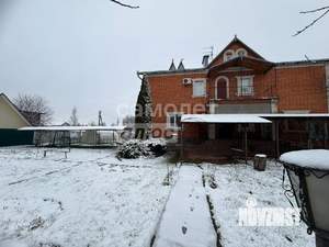 Коттедж 555м&sup2;, 3-этажный, участок 18 сот.  