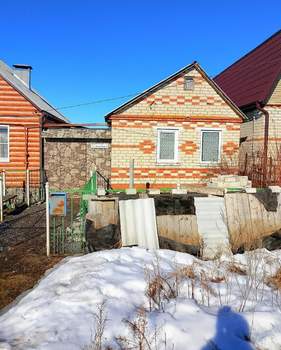 Дом 64м&sup2;, 2-этажный, участок 64 сот.  