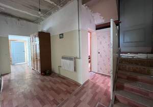 Дом 250м&sup2;, 3-этажный, участок 7 сот.  