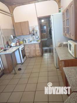 Дом 370м&sup2;, 2-этажный, участок 15 сот.  