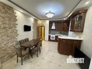 Дом 202м², 2-этажный, участок 9 сот.  