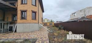 Коттедж 250м&sup2;, 2-этажный, участок 10 сот.  