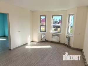 Дом 174м², 2-этажный, участок 10 сот.  