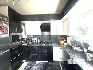 Дом 80м², 2-этажный, участок 5 сот.  