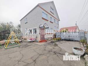 Коттедж 278м², 3-этажный, участок 15 сот.  
